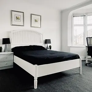 Cozy Private In Homestay Ilford